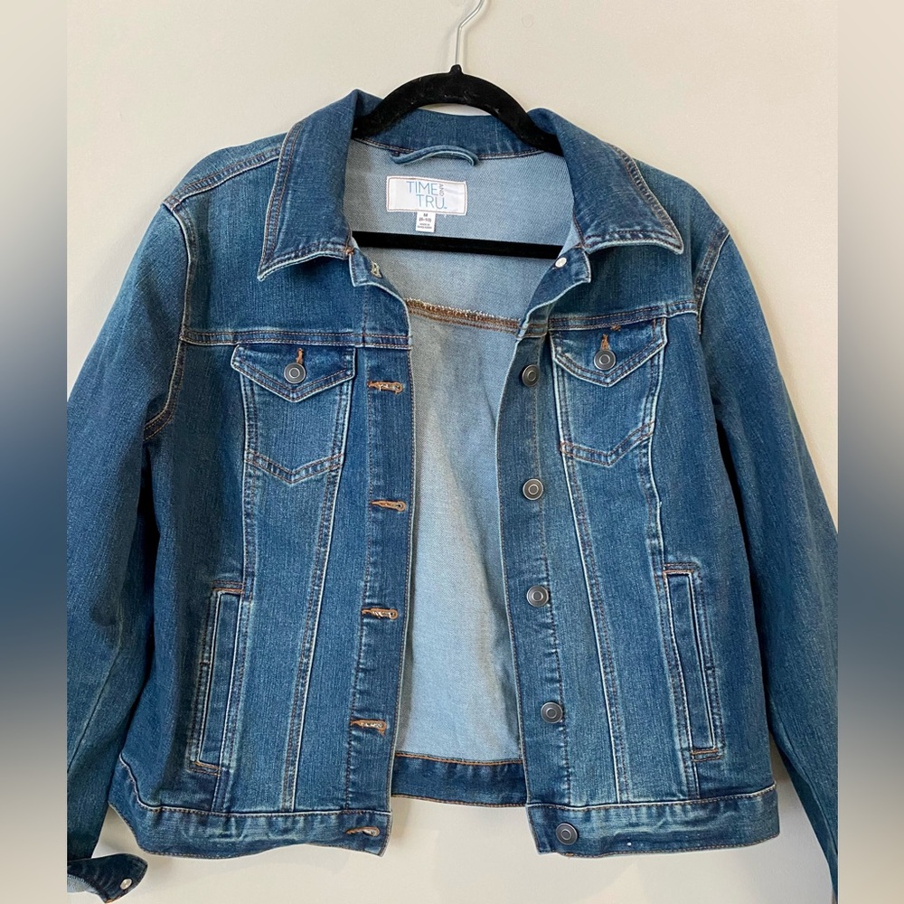 Time and Tru- Walmart Jean jacket. Size medium (M)